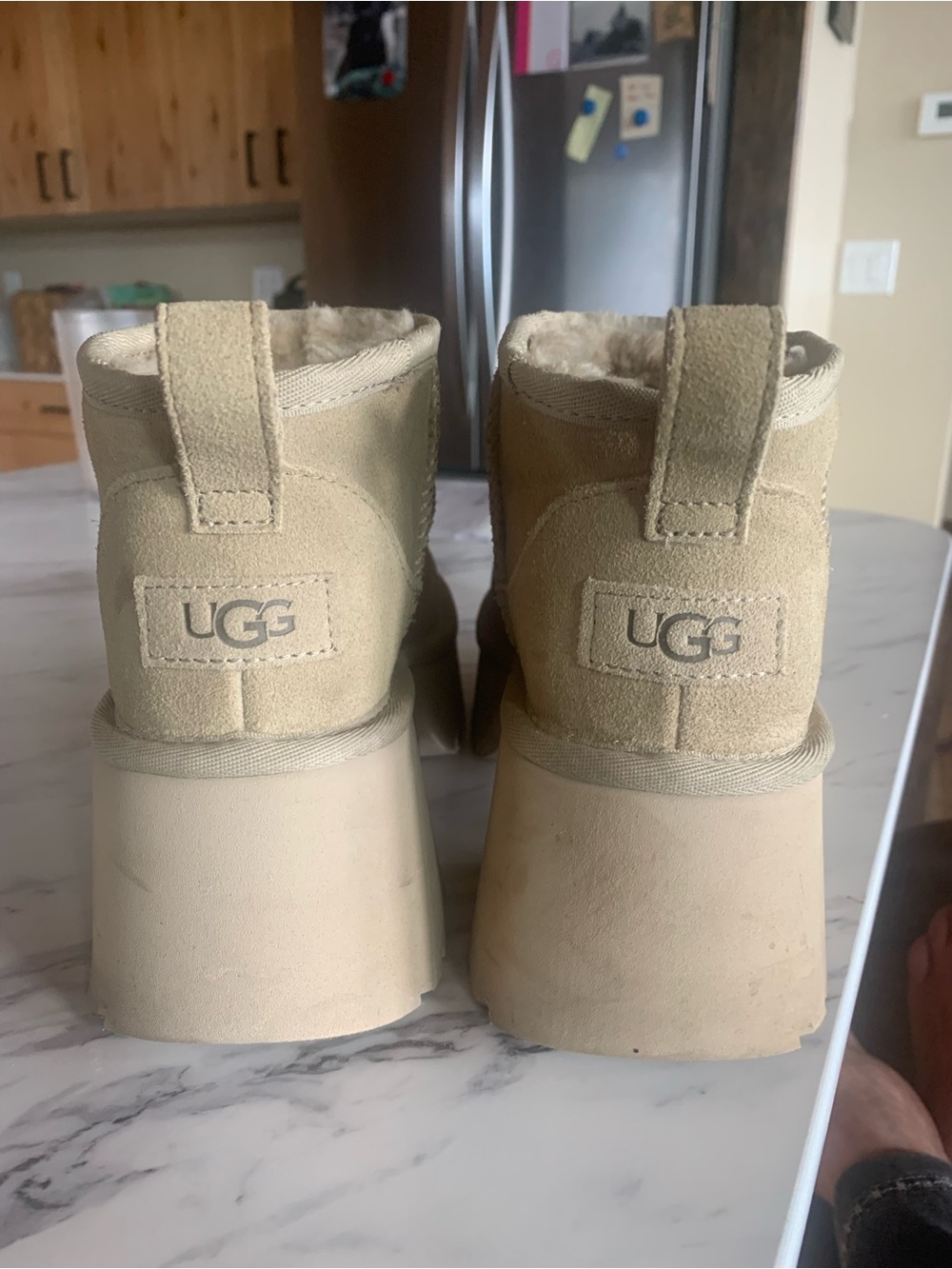UGG Kids Short Shearling Boot - Sand/Tan